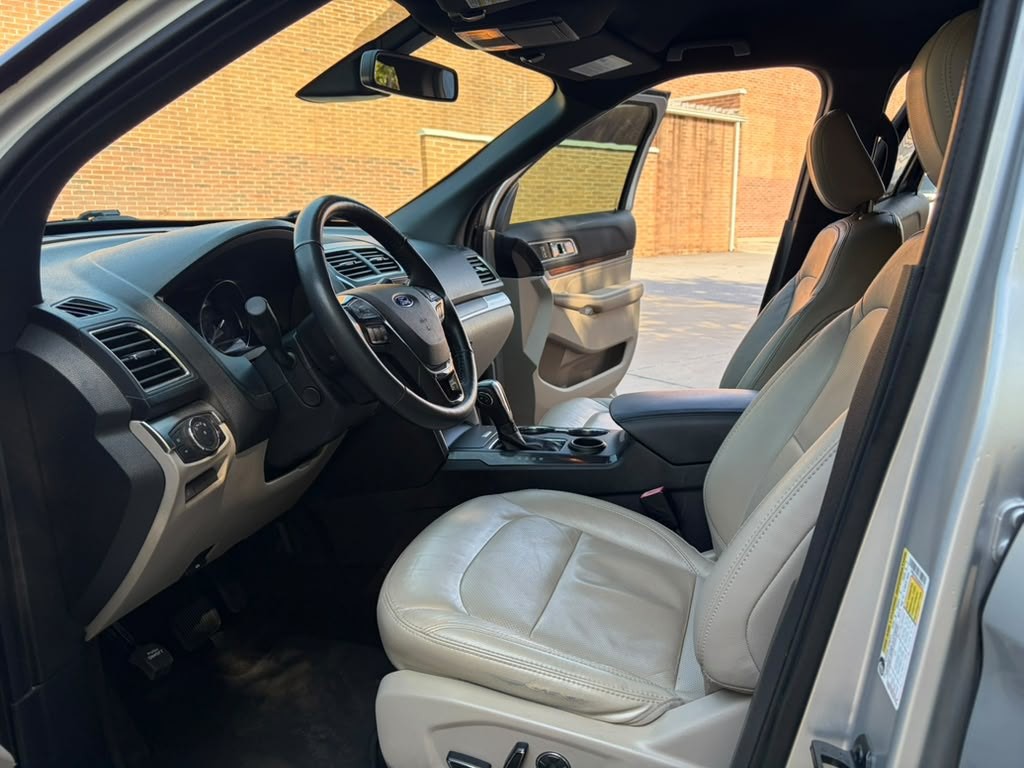 2018 Ford Explorer Image 13