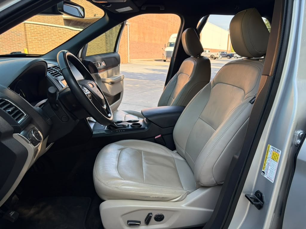 2018 Ford Explorer Image 14
