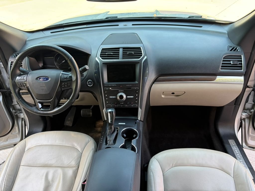 2018 Ford Explorer Image 16