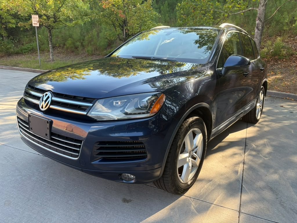 2012 Volkswagen Touareg Image 3
