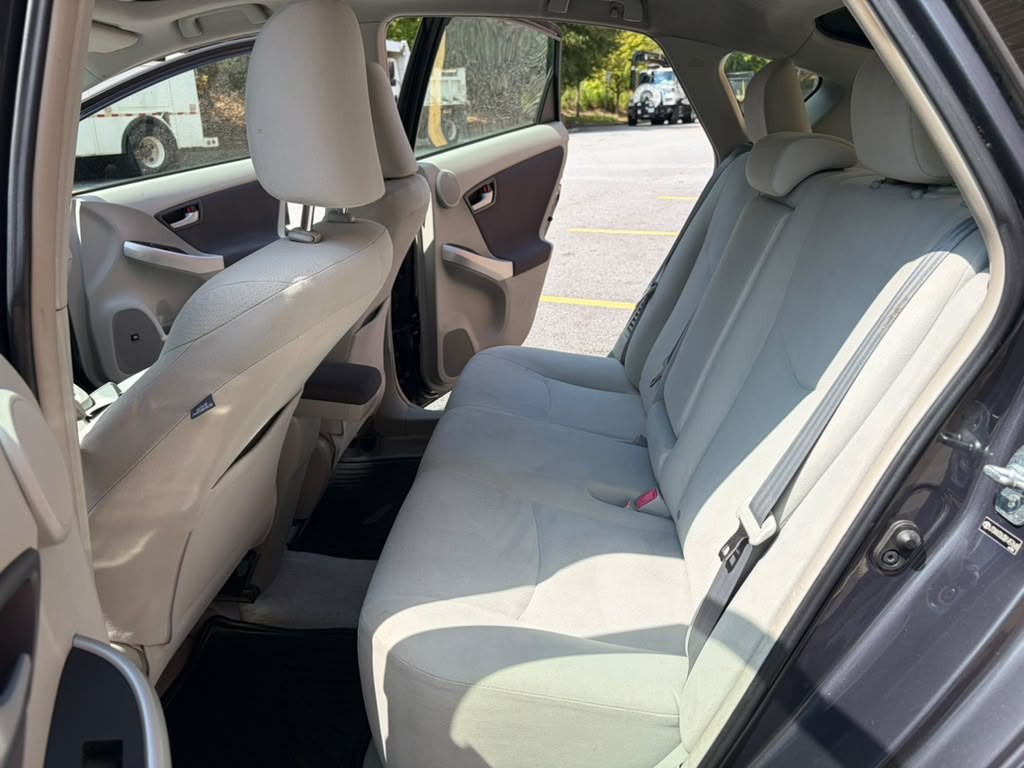 2011 Toyota Prius Image 12