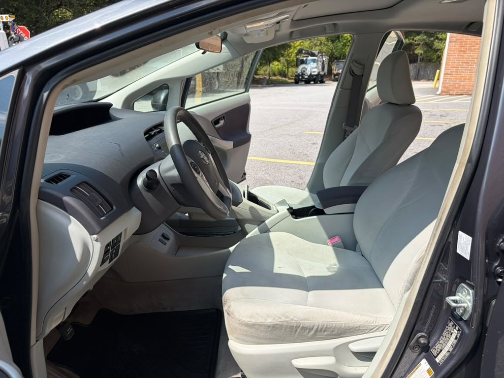 2011 Toyota Prius Image 13