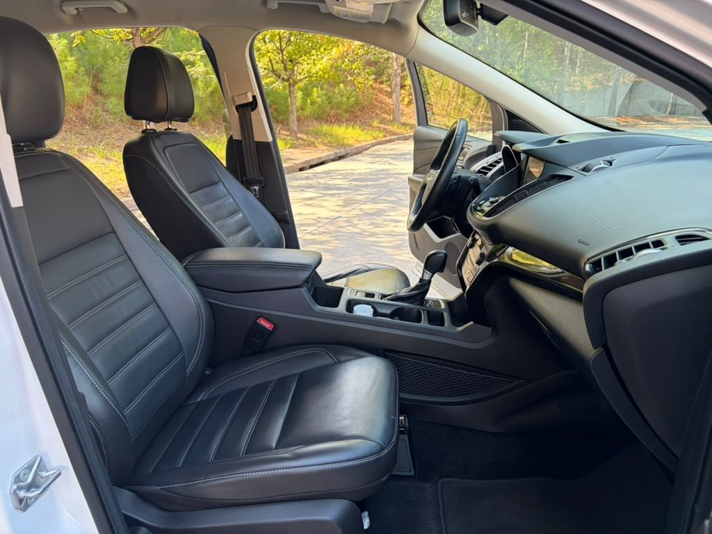 2017 Ford Escape Image 10