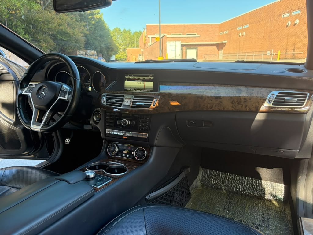2014 Mercedes-Benz CLS-Class Image 17