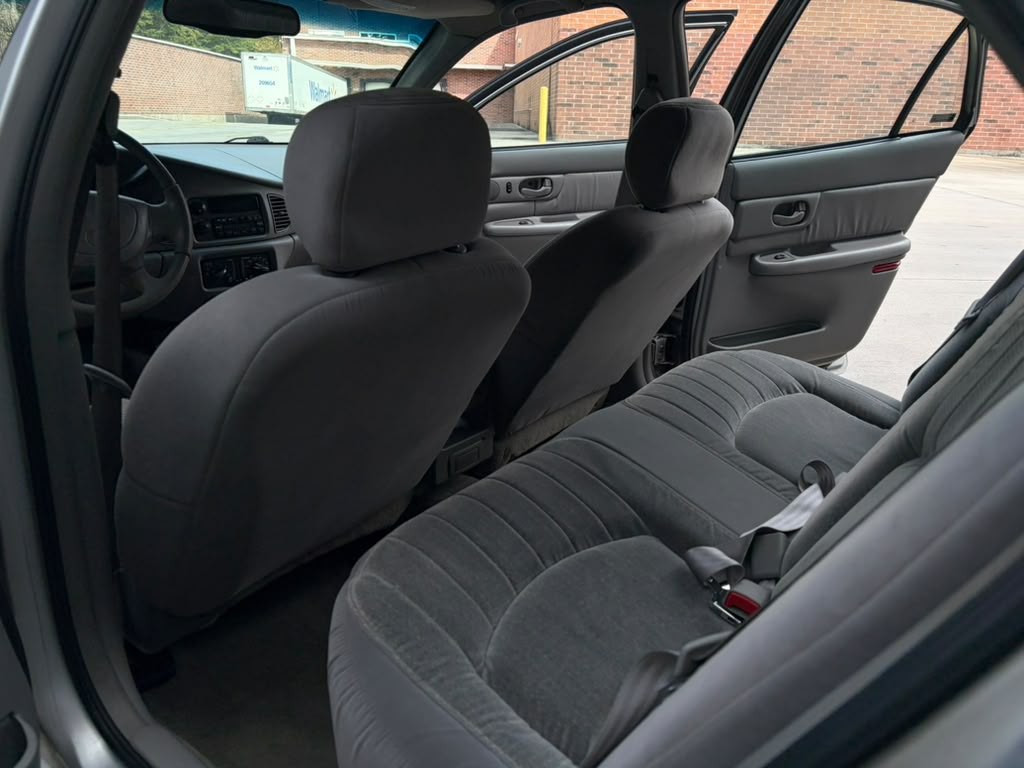 2000 Buick Century Image 11