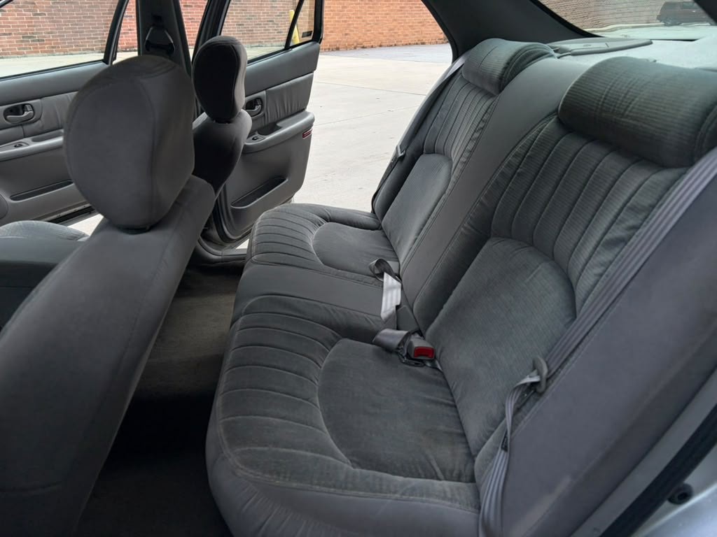 2000 Buick Century Image 12