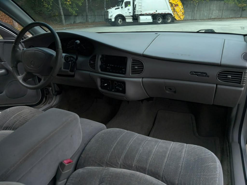 2000 Buick Century Image 17