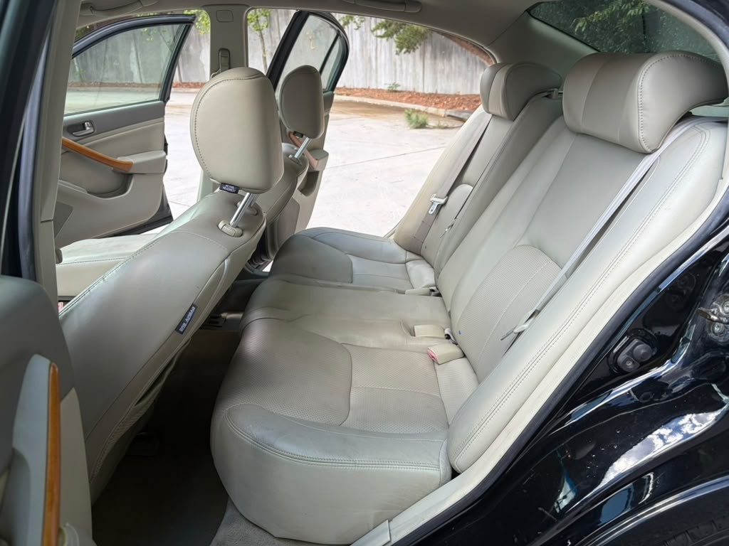 2003 INFINITI G35 Image 12