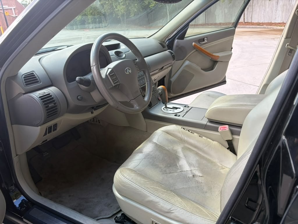 2003 INFINITI G35 Image 13