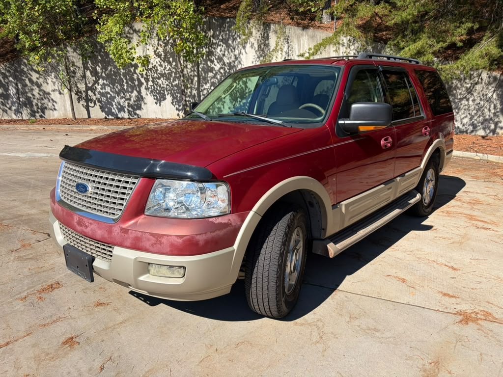 2005 Ford Expedition Image 3