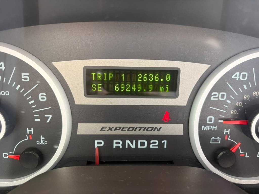 2005 Ford Expedition Image 19