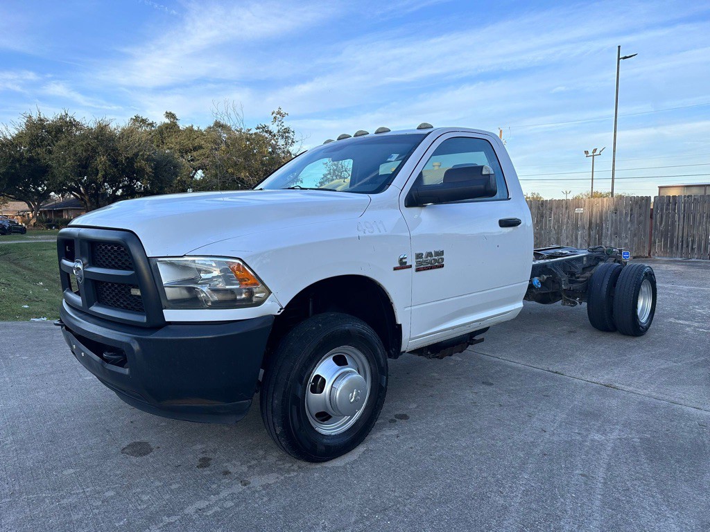 2015 RAM 3500 Image 1