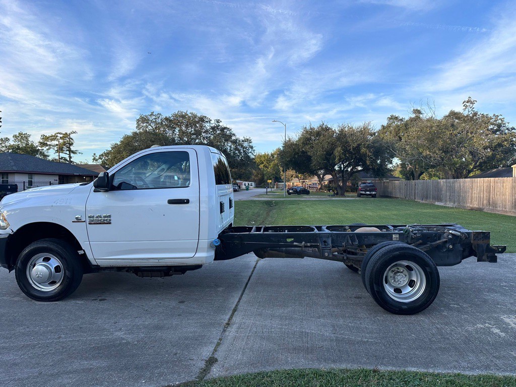 2015 RAM 3500 Image 5
