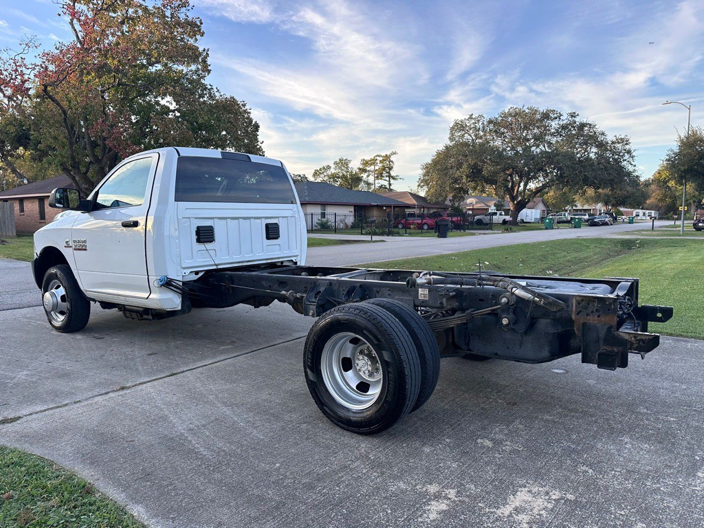 2015 RAM 3500 Image 6