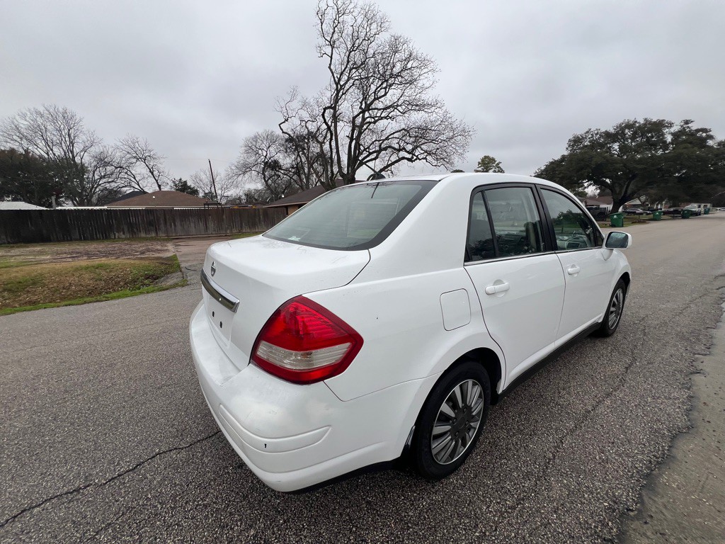 2008 Nissan Versa Image 5