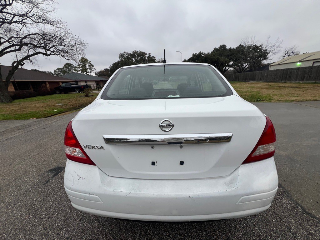 2008 Nissan Versa Image 6