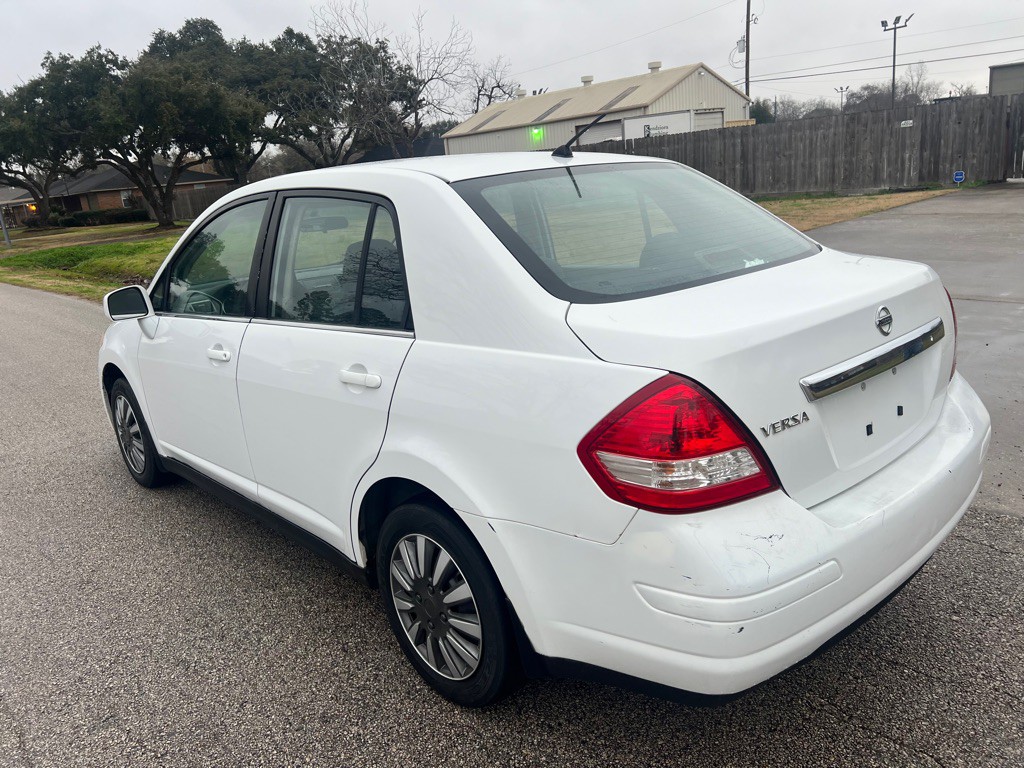 2008 Nissan Versa Image 7
