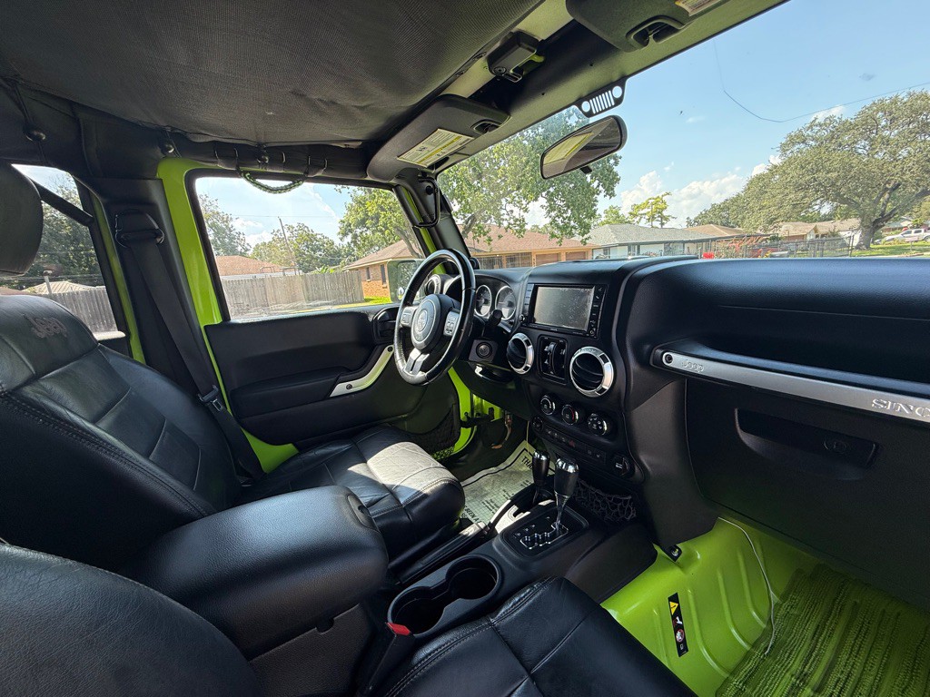 2012 Jeep Wrangler Unlimited Image 12