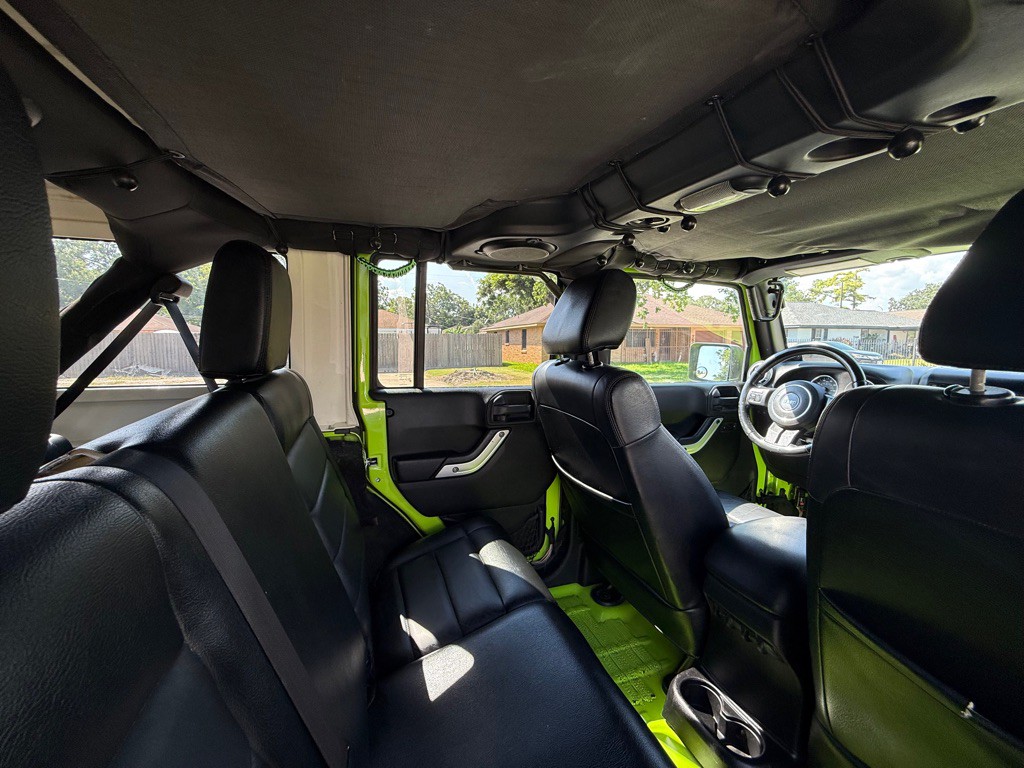 2012 Jeep Wrangler Unlimited Image 13