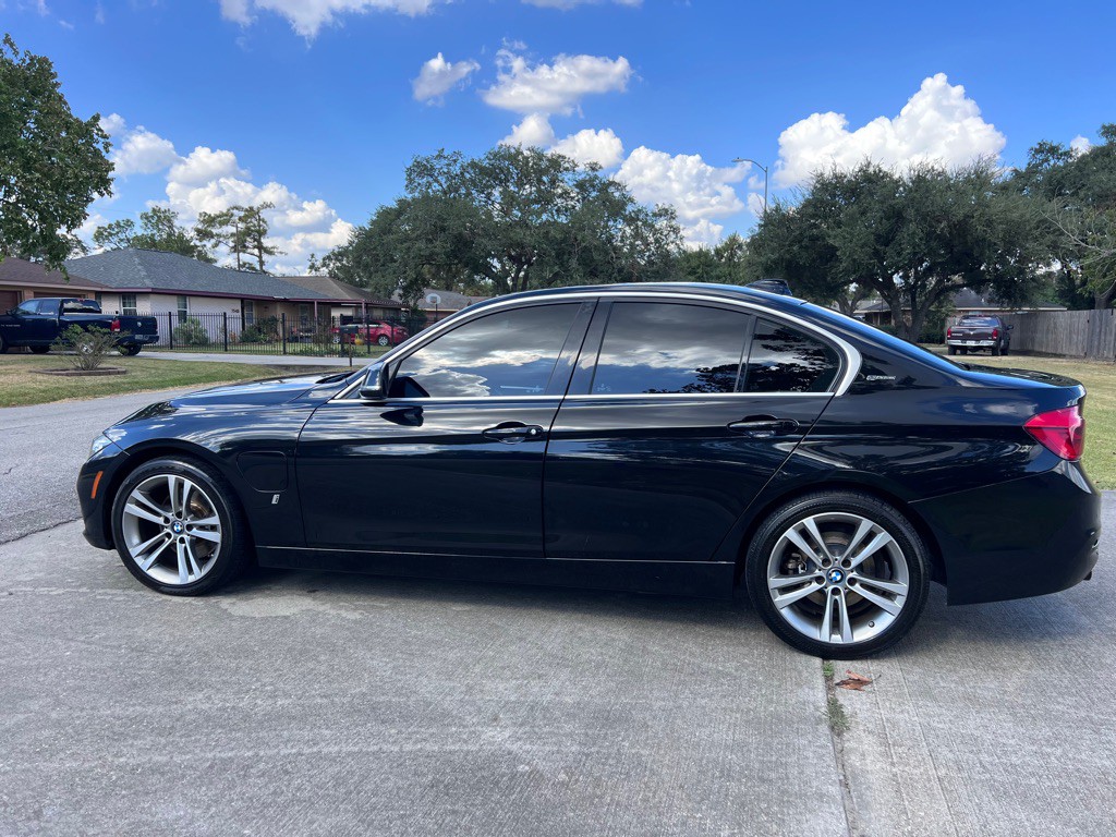 2017 BMW 3 Series Image 7