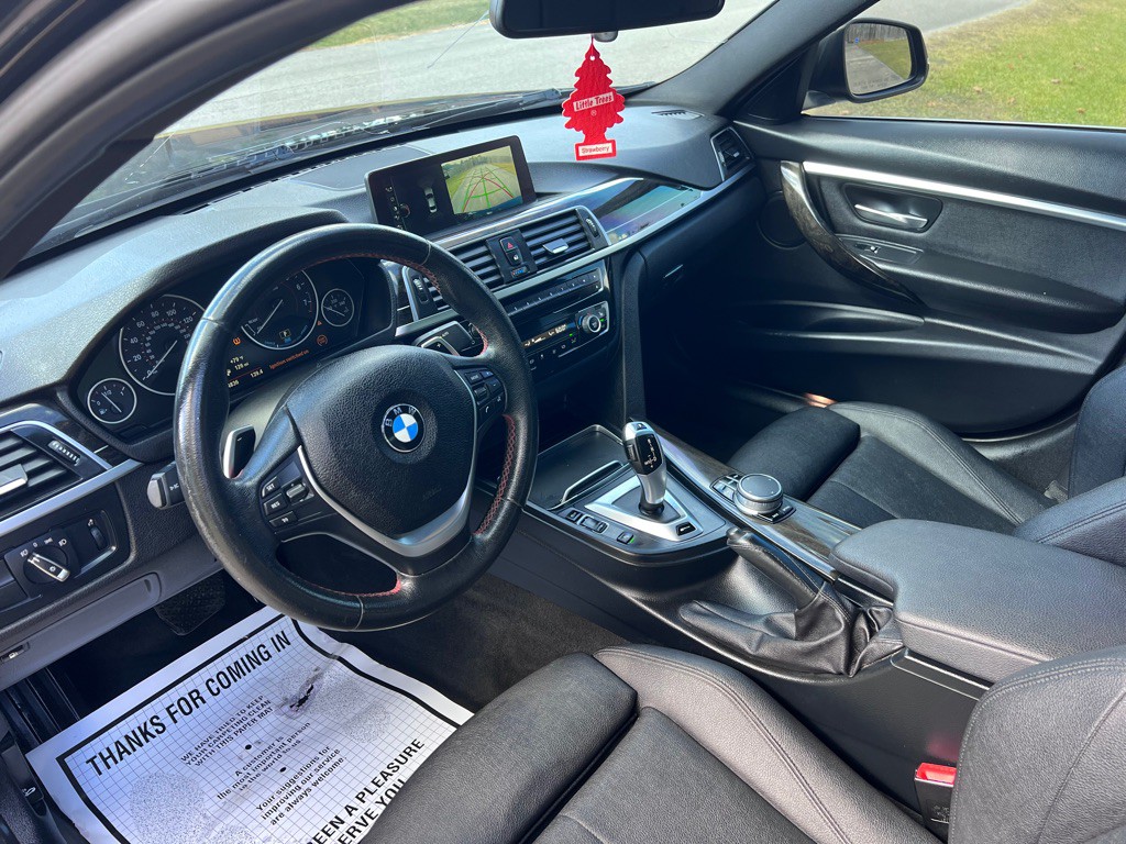 2017 BMW 3 Series Image 8