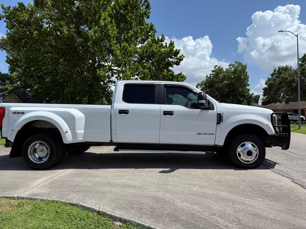2019 Ford F-350 Image 4