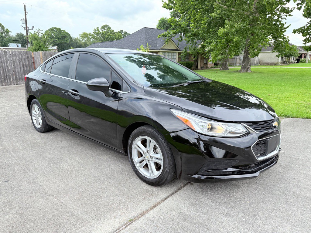 2017 Chevrolet Cruze Image 3