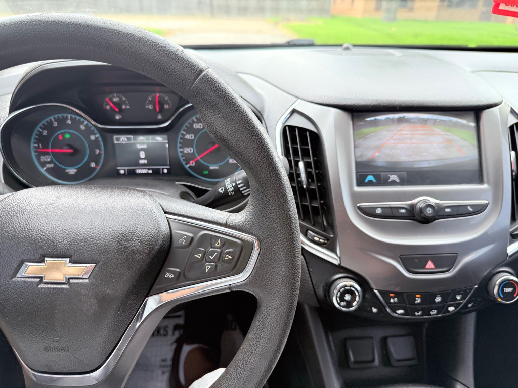 2017 Chevrolet Cruze Image 11