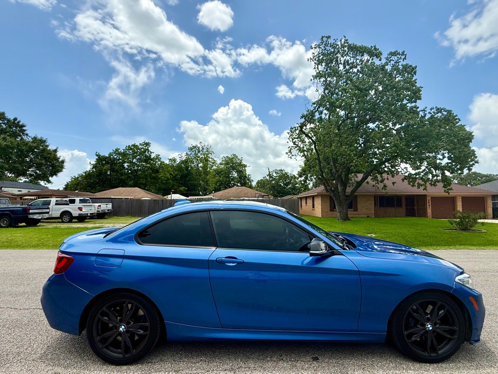 2016 BMW 2 Series Image 3