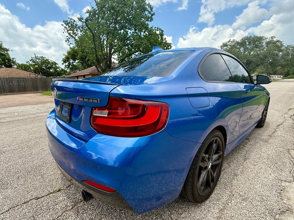 2016 BMW 2 Series Image 4