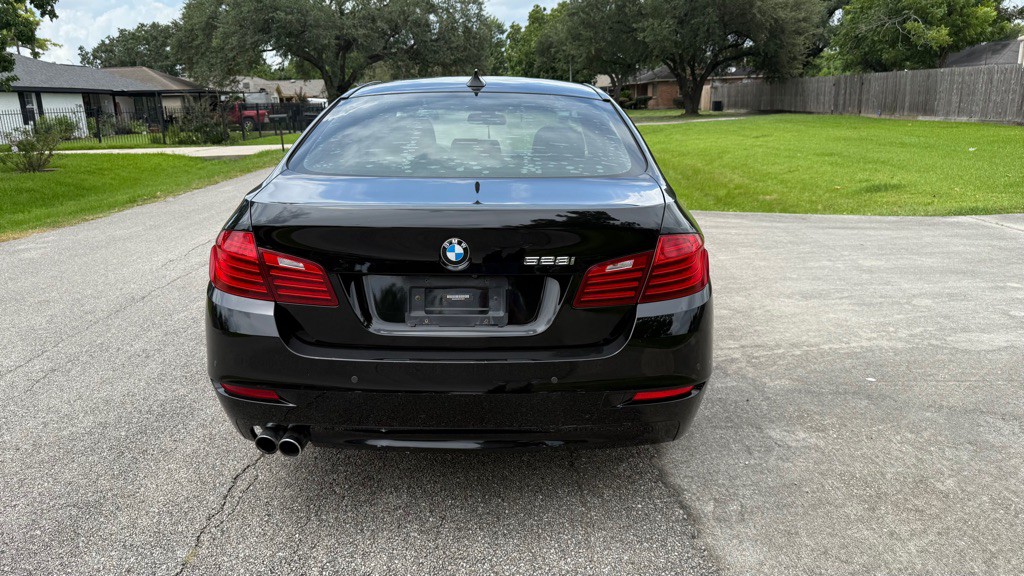 2015 BMW 5 Series Image 6