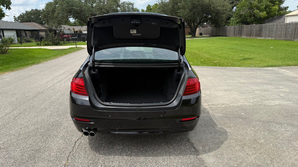 2015 BMW 5 Series Image 13