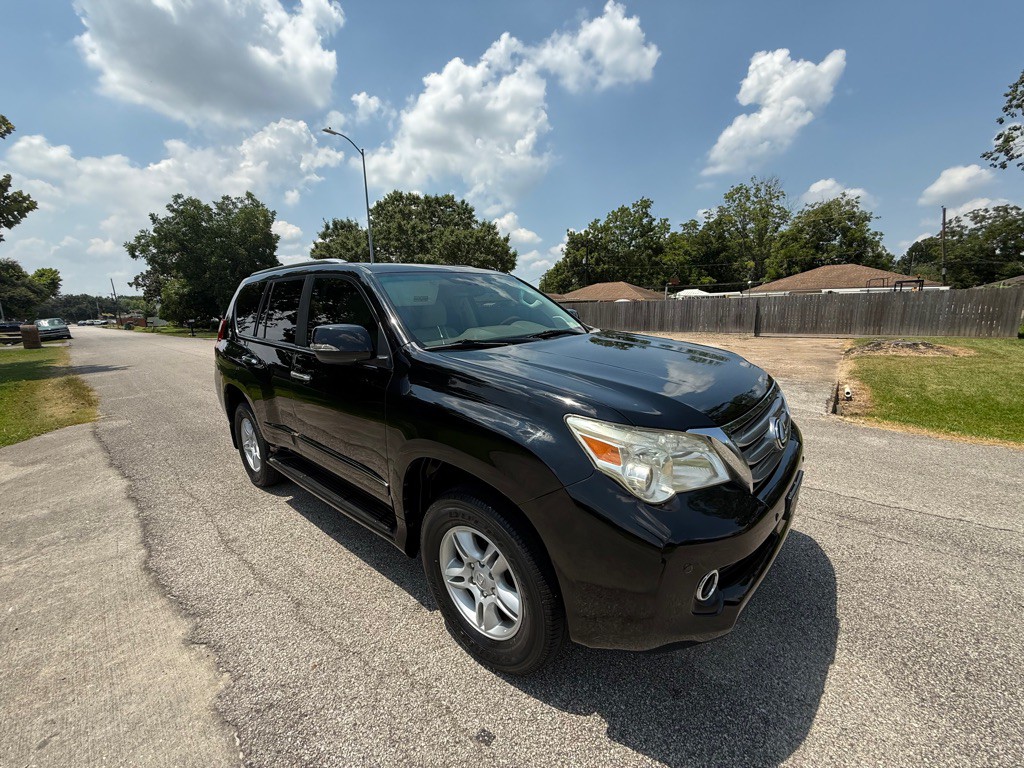 2013 Lexus GX Image 3