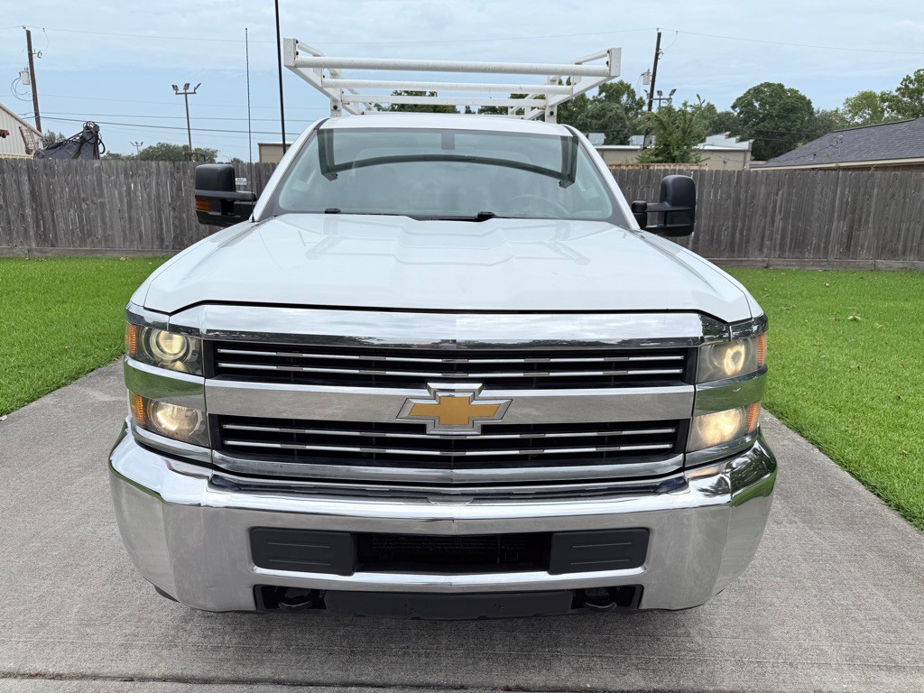 2015 Chevrolet Silverado 1500 Image 2