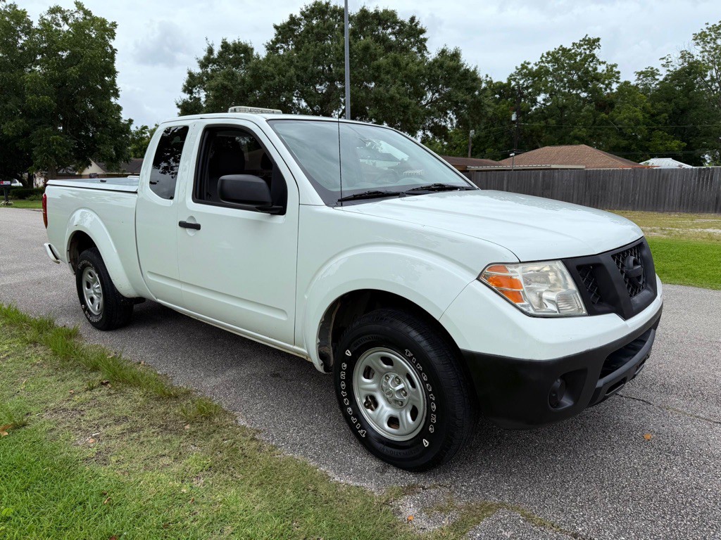 2017 Nissan Frontier Image 3