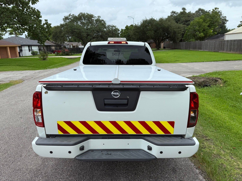 2017 Nissan Frontier Image 6