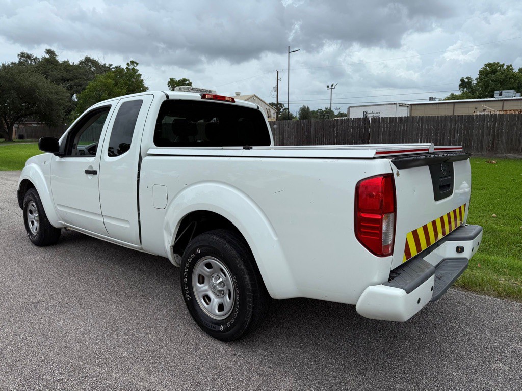 2017 Nissan Frontier Image 7
