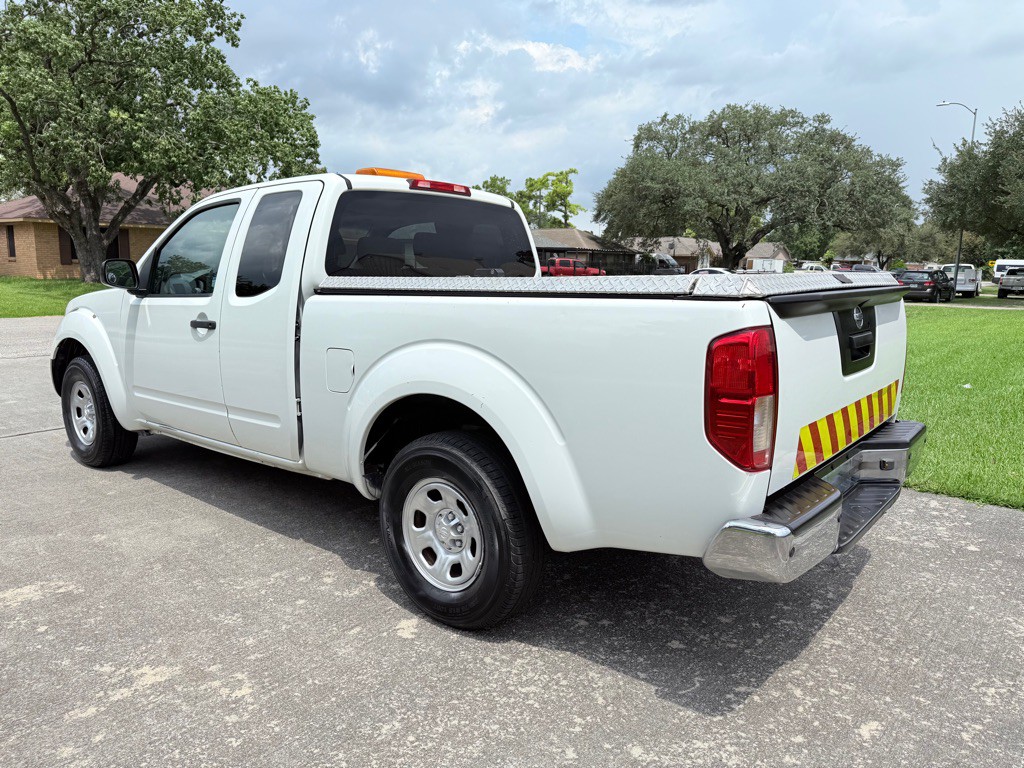 2015 Nissan Frontier Image 7