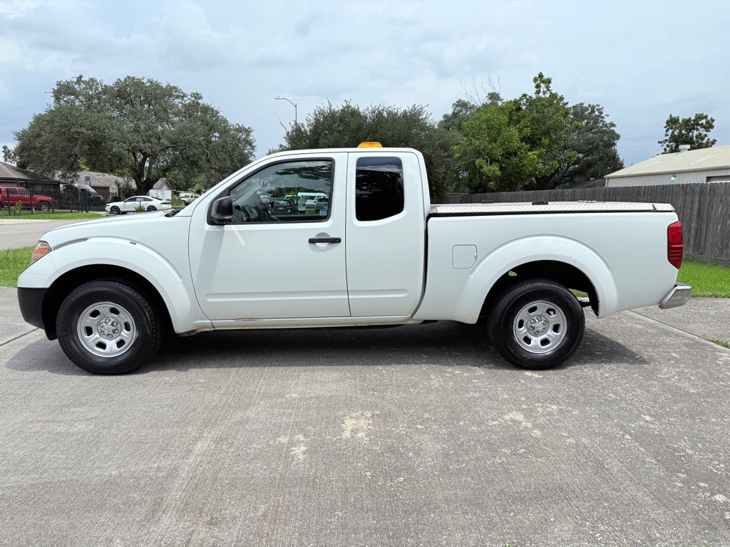 2015 Nissan Frontier Image 8