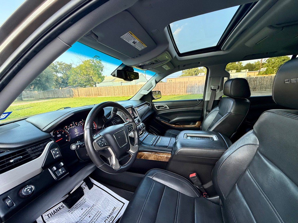2015 GMC Yukon Image 9