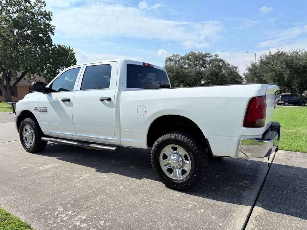 2014 RAM 3500 Image 7
