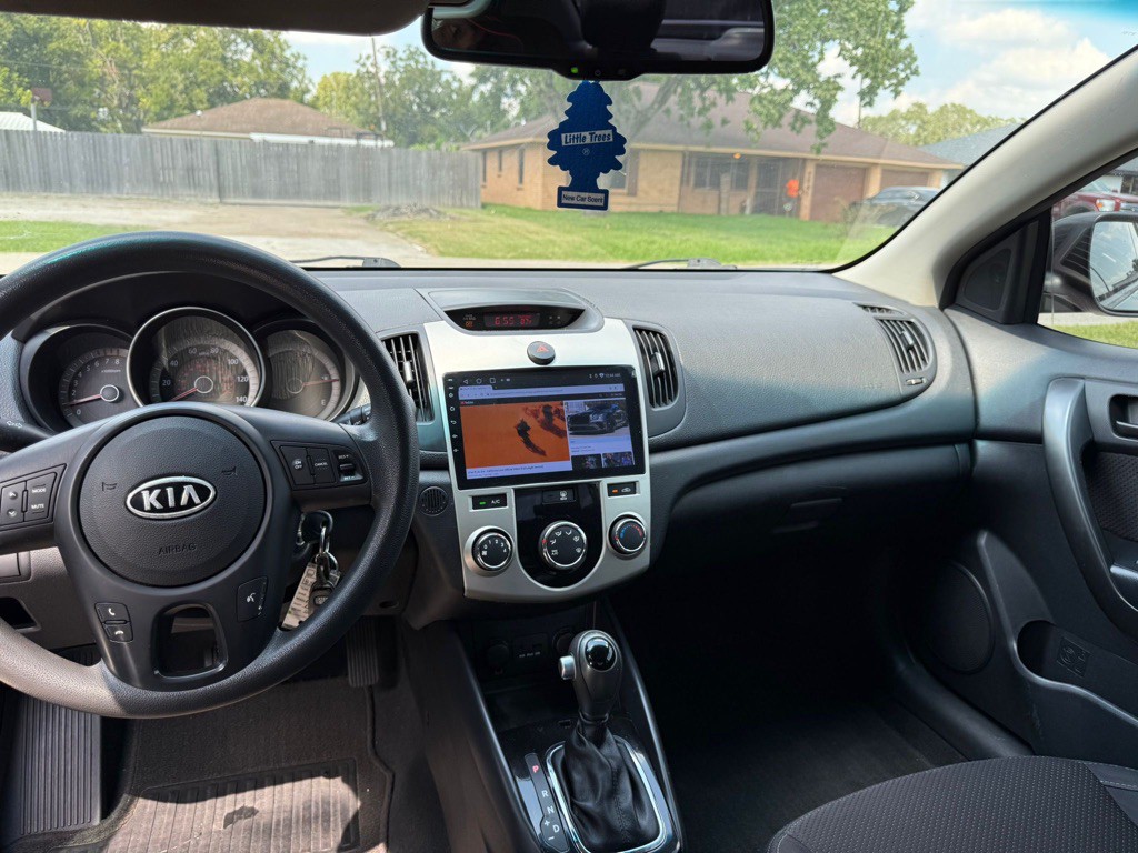 2011 Kia Forte Image 11