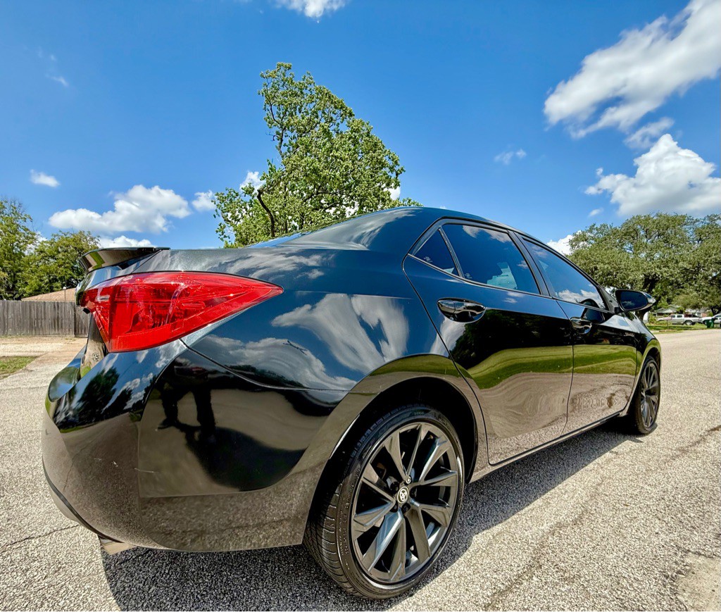 2017 Toyota Corolla Image 5