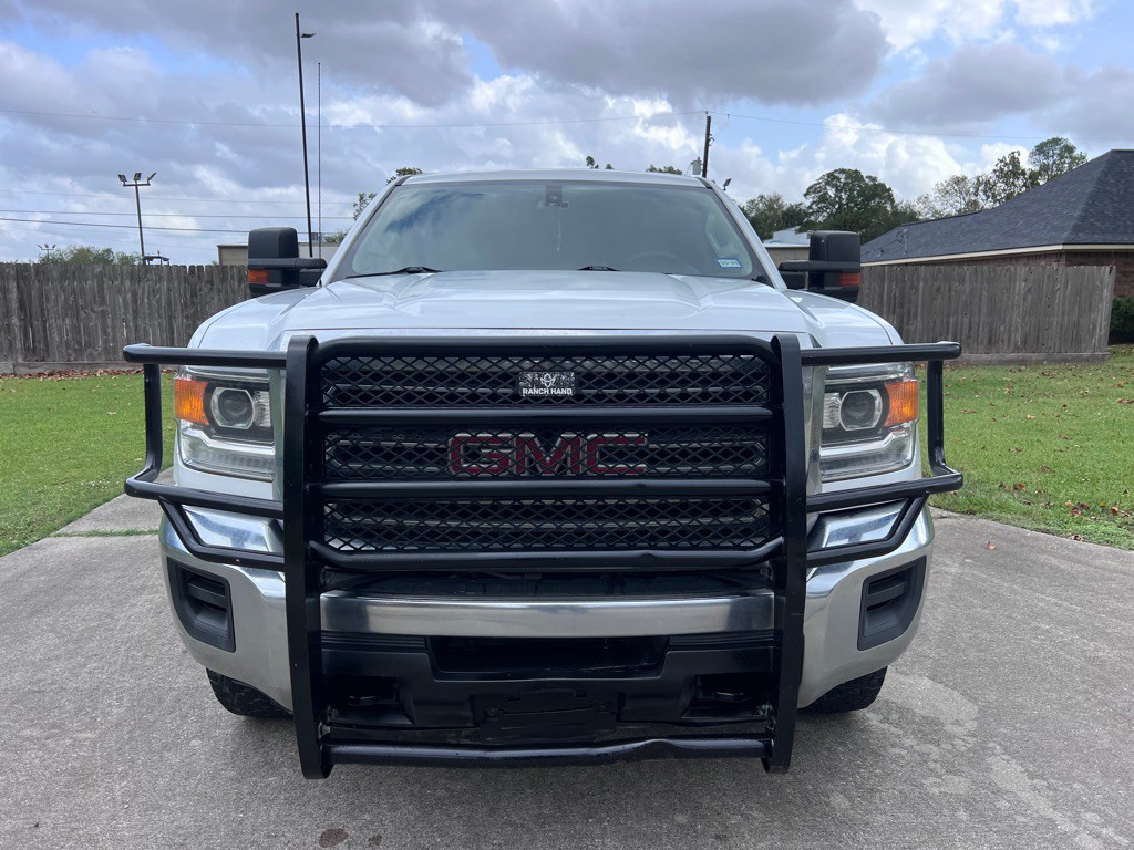 2019 GMC Sierra Image 2