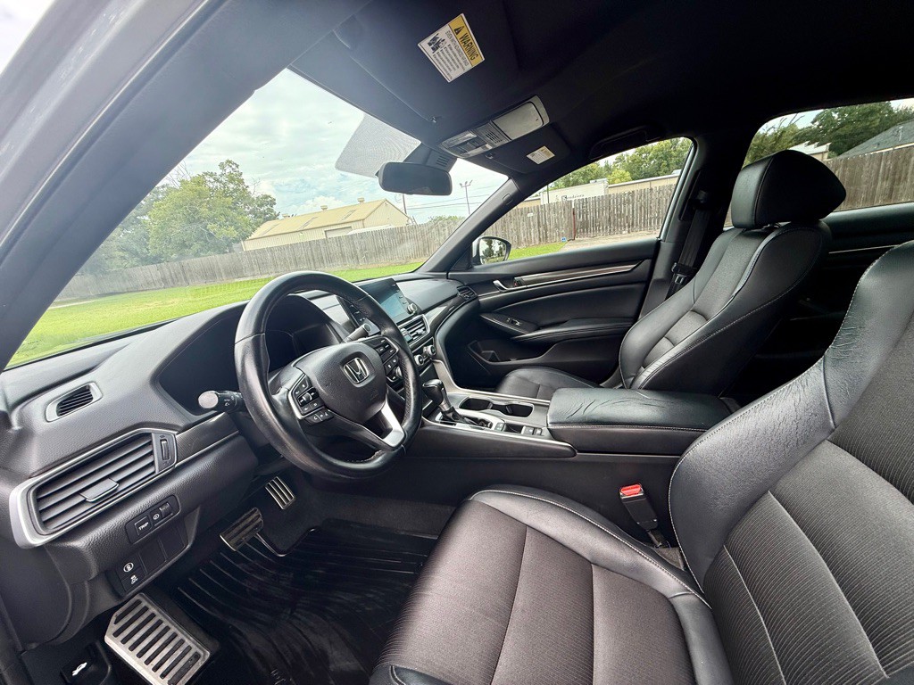 2018 Honda Accord Image 9