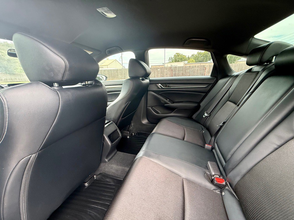 2018 Honda Accord Image 10