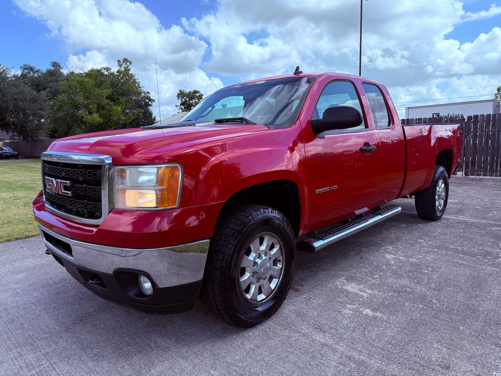 2011 GMC Sierra Image 1