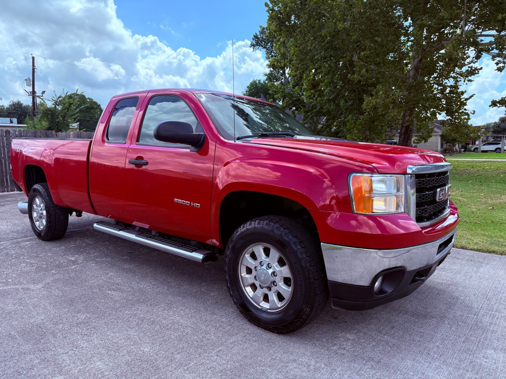 2011 GMC Sierra Image 3