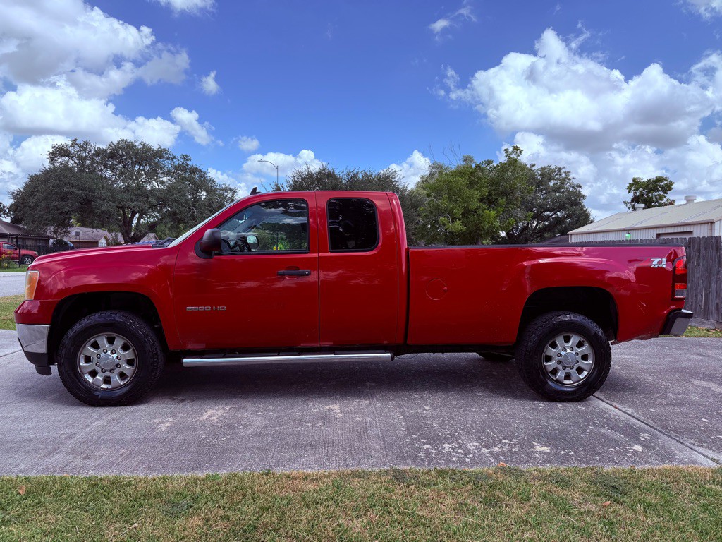 2011 GMC Sierra Image 8