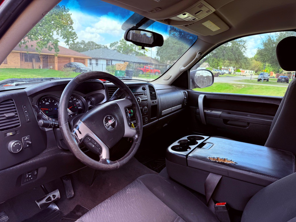 2011 GMC Sierra Image 9